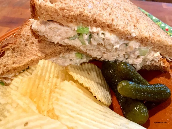 old fashioned chicken salad, chicken salad on whole wheat bread