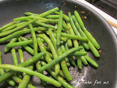 stir fry fresh garlic green beans