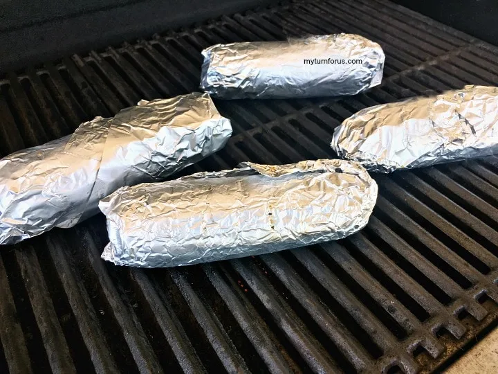  corn in foil on grill
