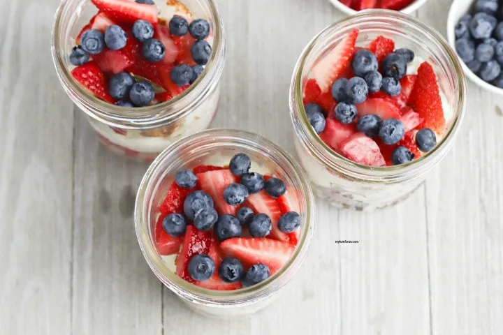 summer berry trifle