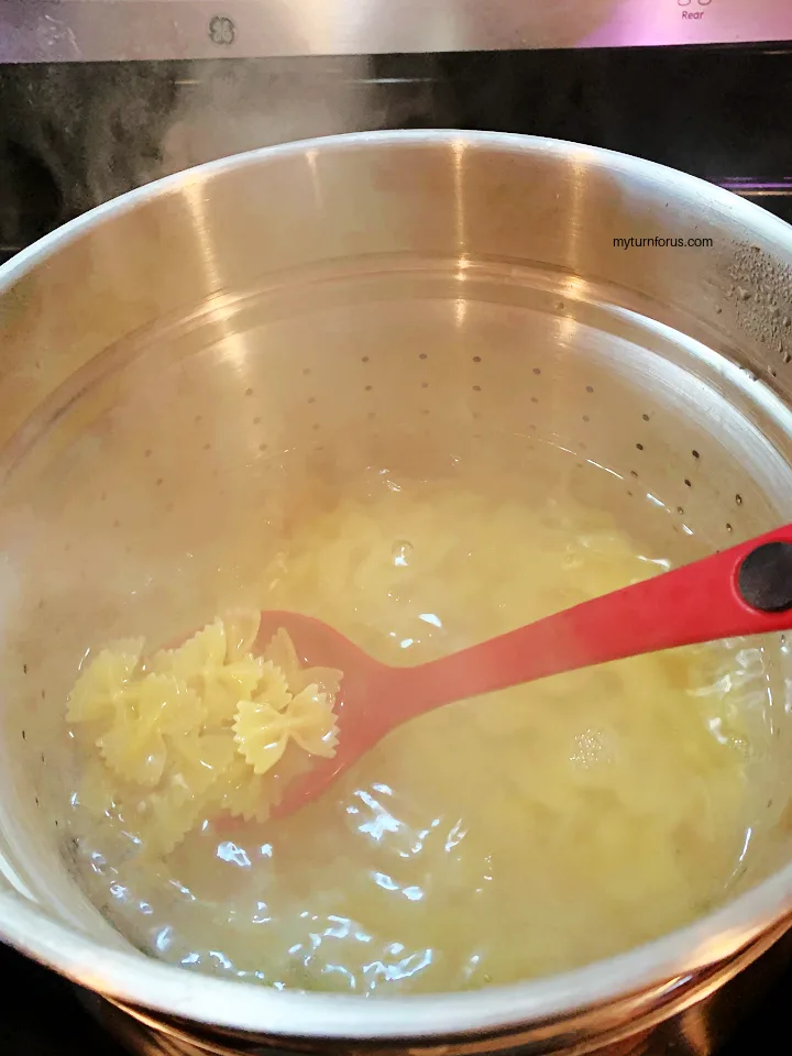 farfalle pasta for primavera