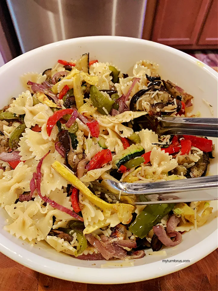 farfalle primavera in bowl