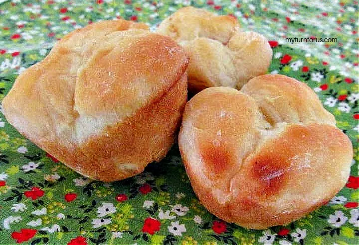 Cloverleaf Dinner Rolls