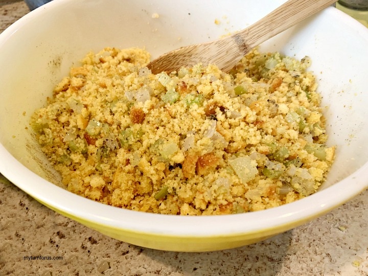 old fashioned Cornbread dressing