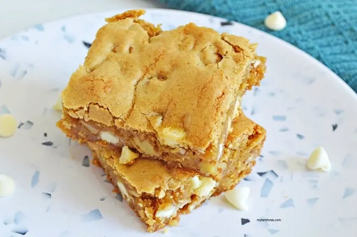 white chocolate chip blondies