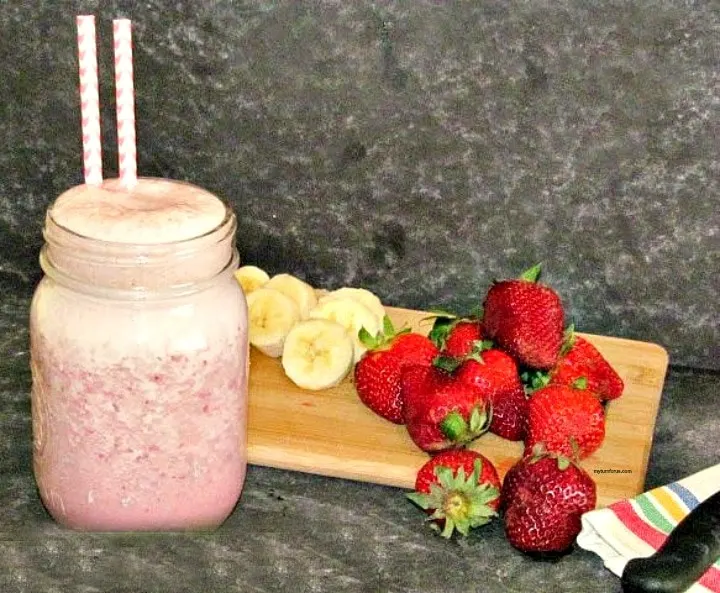 strawberry banana protein shake, strawberry banana protein smoothie, strawberry and banana protein shake
