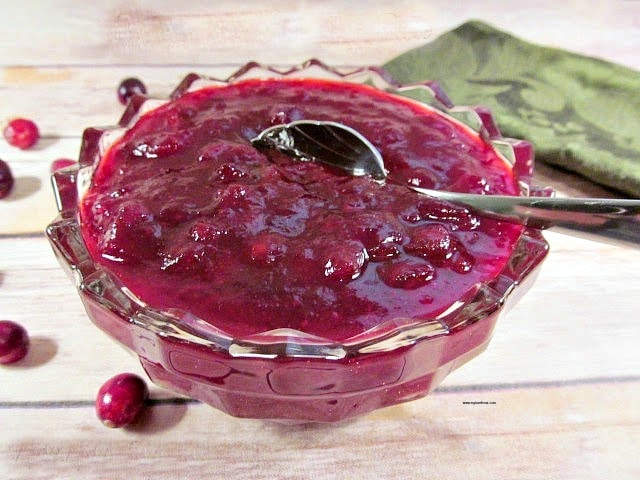 Jellied Cranberry Sauce, whole berry Cranberry sauce, Fresh Cranberry Sauce Recipe