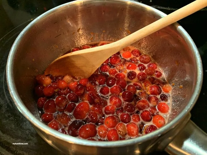 whole berry cranberry sauce