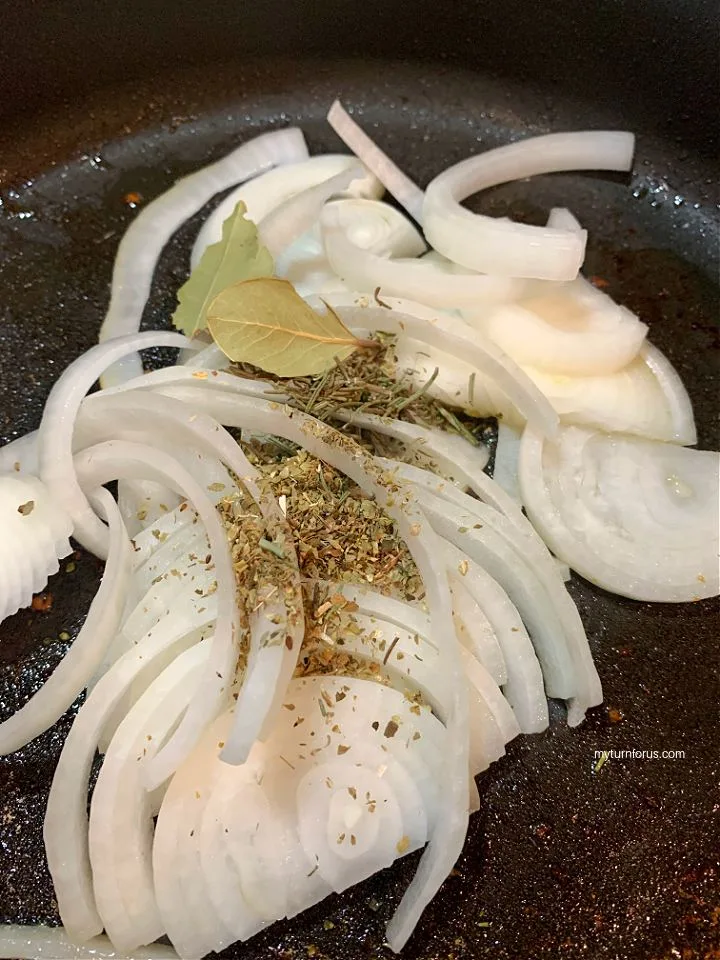 onions and herbs for chicken cacciatore
