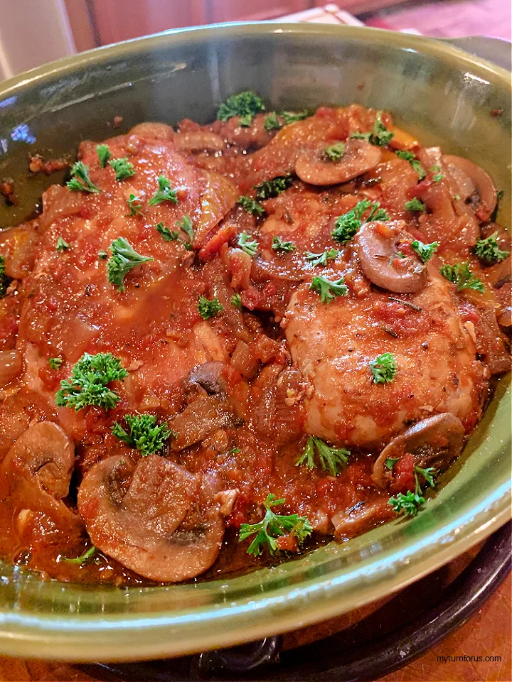 serve chicken cacciatore