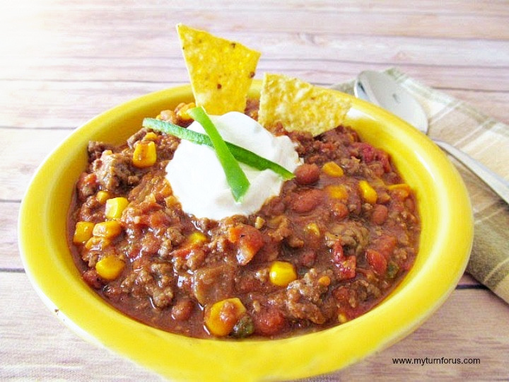 7 can taco soup recipe with ranch dressing and rotel in a bowl