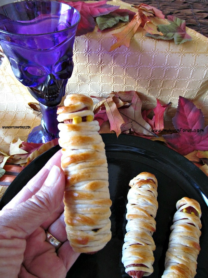 Mummy Hot Dogs, Halloween Hot Dogs, hot dogs wrapped in pizza dough