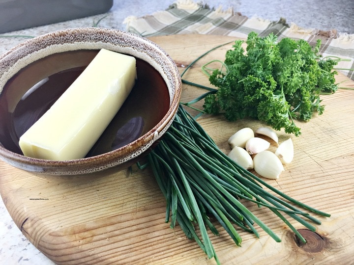 ingredients for compound butter for steak