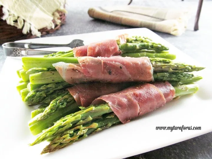 Asparagus Prosciutto Bundles,Asparagus wrapped in Prosciutto