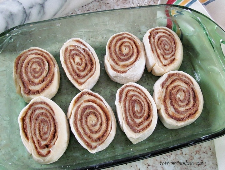 simple cinnamon rolls