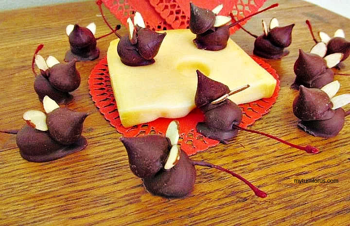 chocolate covered cherry mice