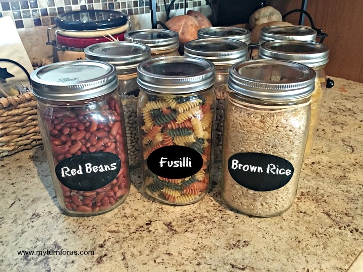 how to organize kitchen pantry items