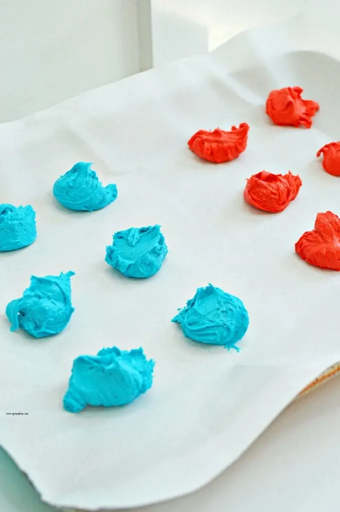  red white and blue patriotic cookies, sandwich cookies, cake mix cookies