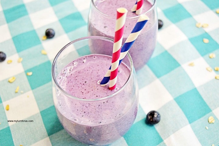 Blueberry Muffin Smoothie, Oatmeal Smoothie, healthy smoothies, Blueberry Smoothie with almond milk 