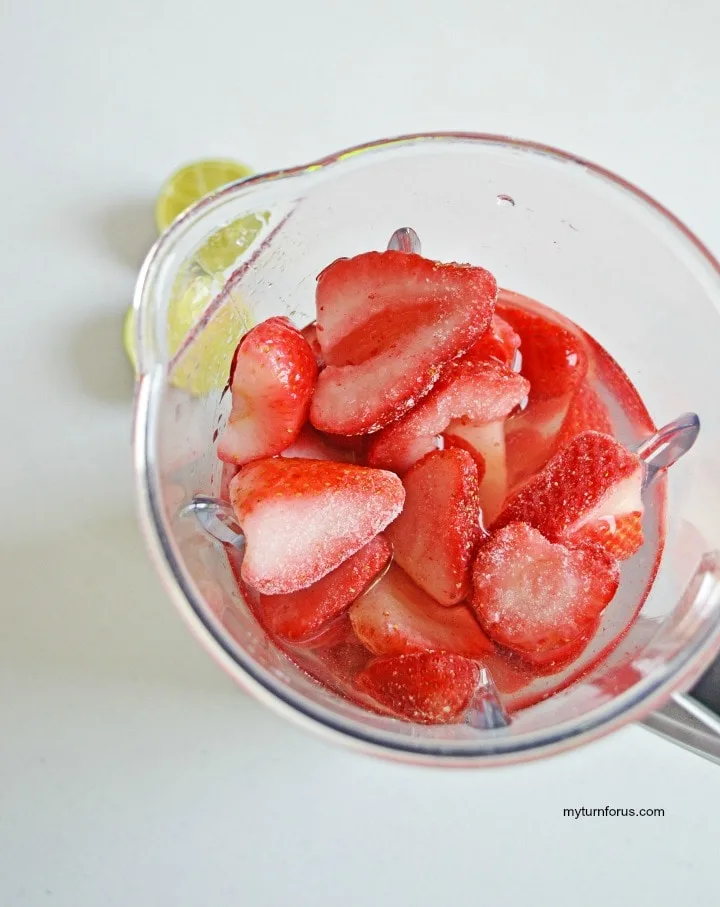 Frozen Strawberry Daiquiri, What's in a strawberry daiquiri 