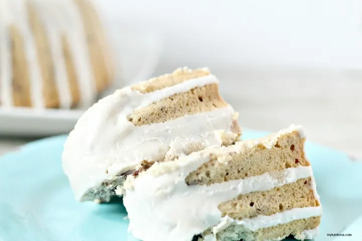 Butter pecan Cake with powdered sugar icing recipe