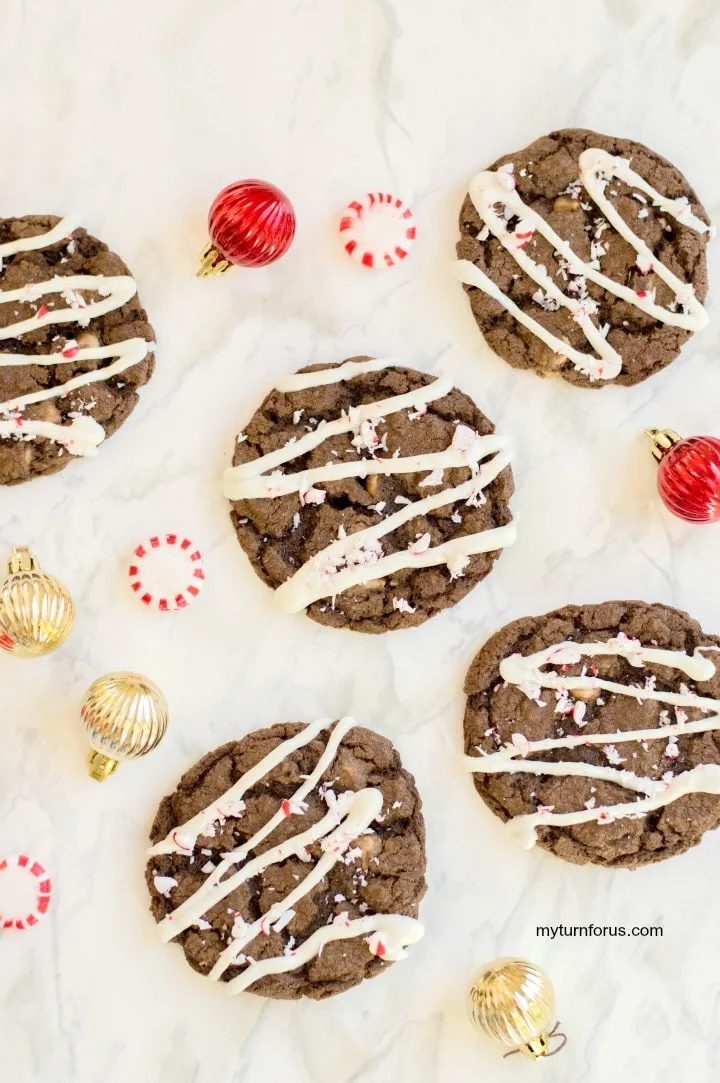 chocolate caramel cookies with peppermint, 