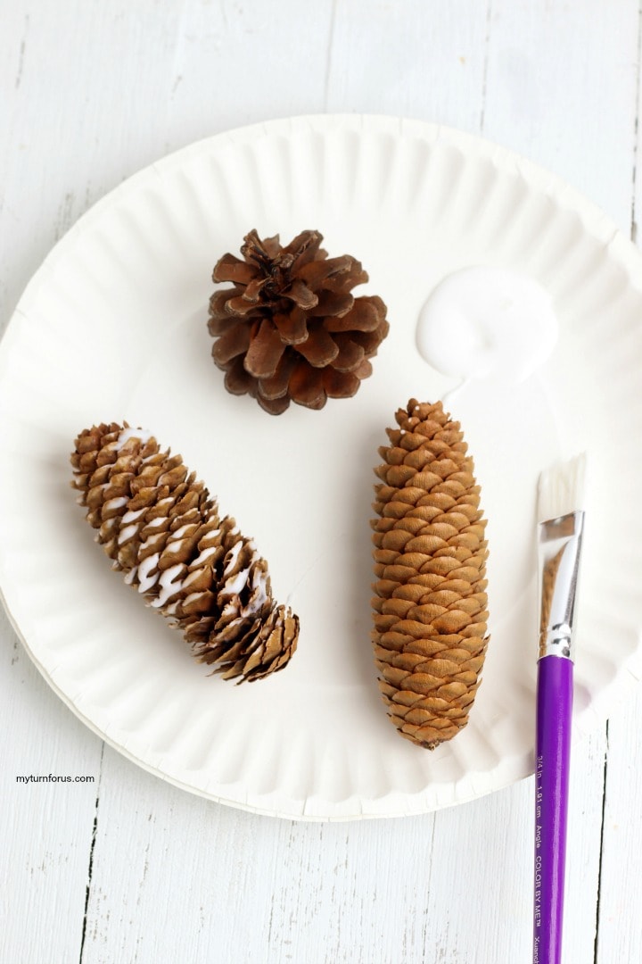HOW TO MAKE SCENTED PINECONES - StoneGable