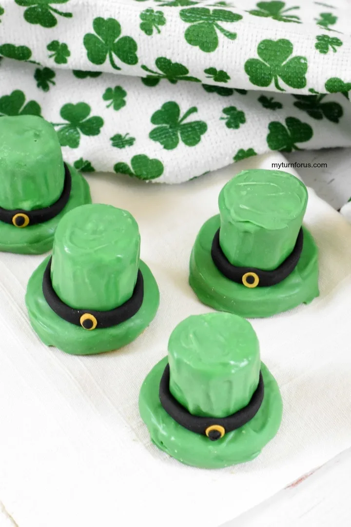 Leprechaun cookies hats for St Patrick's day cookie treats