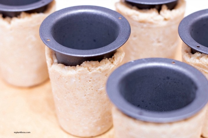 Cookie cups with inserts