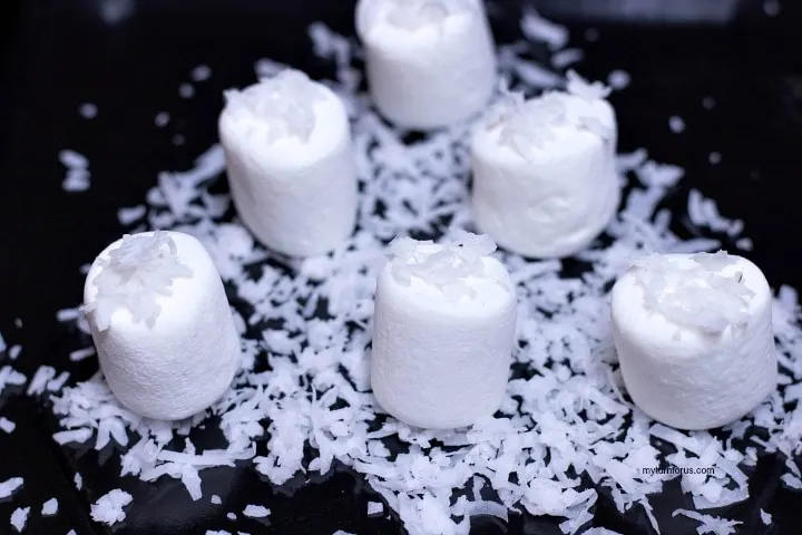 Marshmallows and coconut
