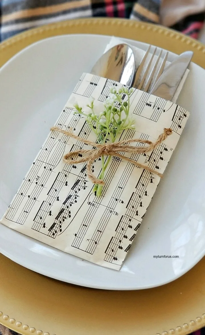 Music sheet place holder for silverware