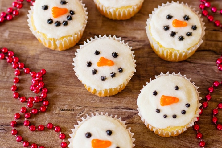 snowman face cupcakes