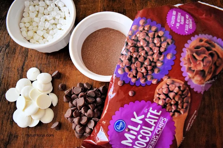 What you need for cocoa bombs is white chocolate, dark chocolate, marshmallows and cocoa mix