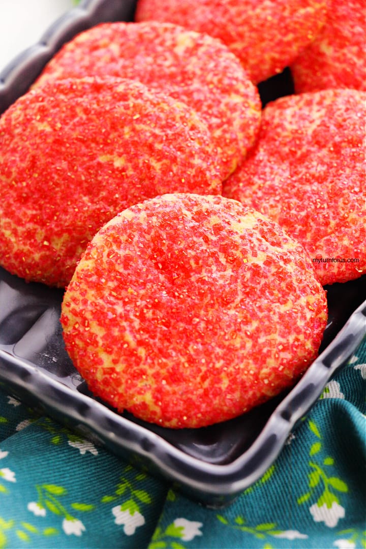 red glitter cookies