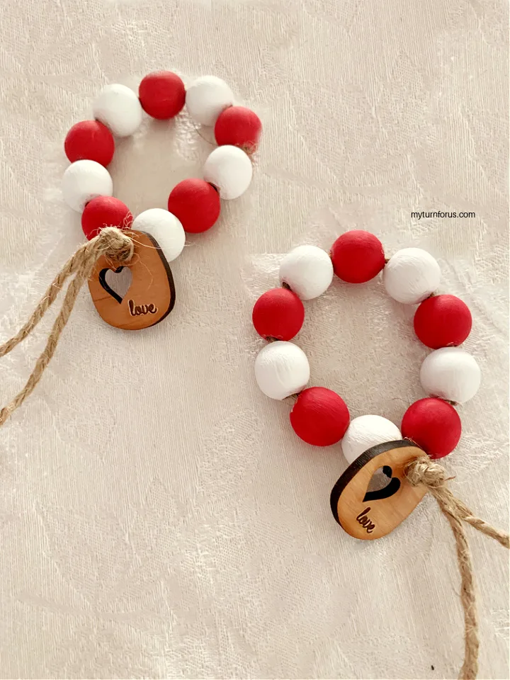 valentine napkin rings with wood beads