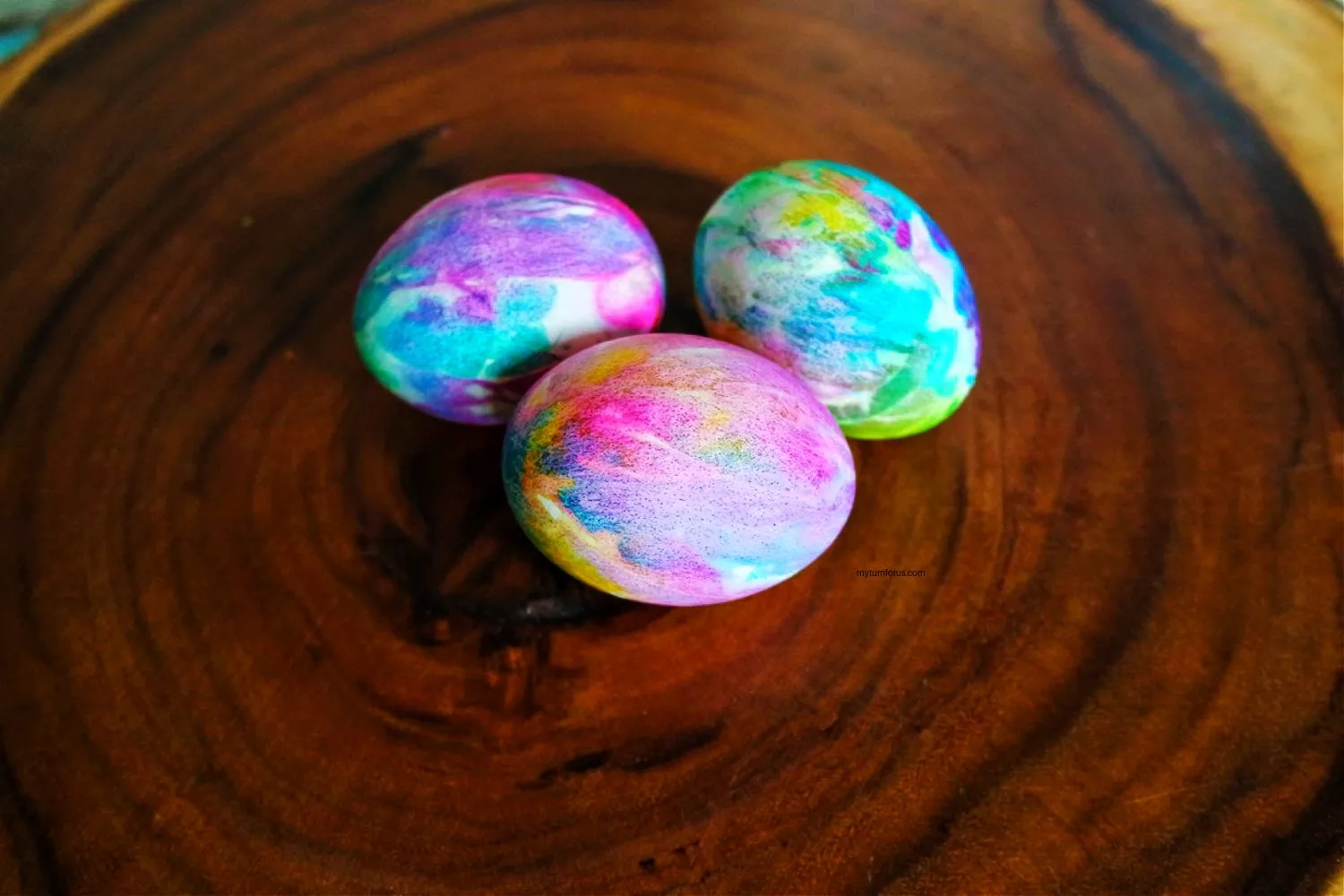 coffee filter dyed eggs