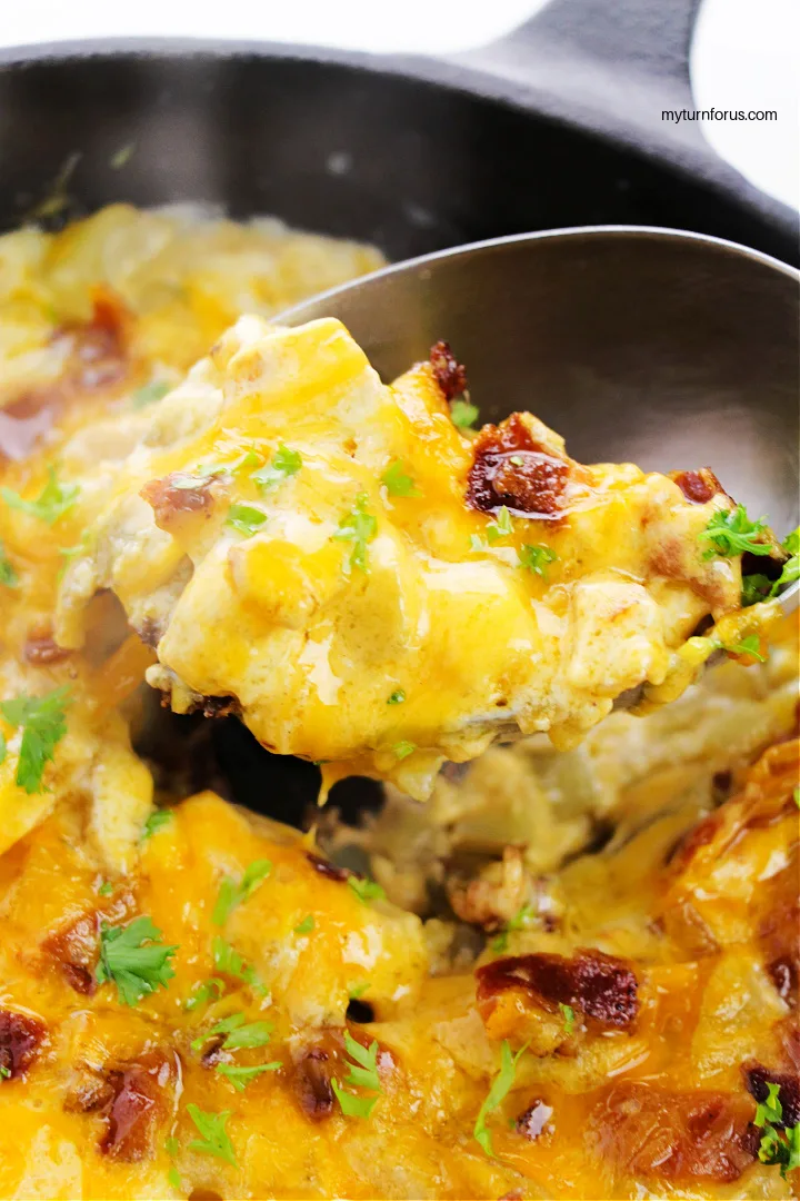 spoonful of cheesy skillet potatoes