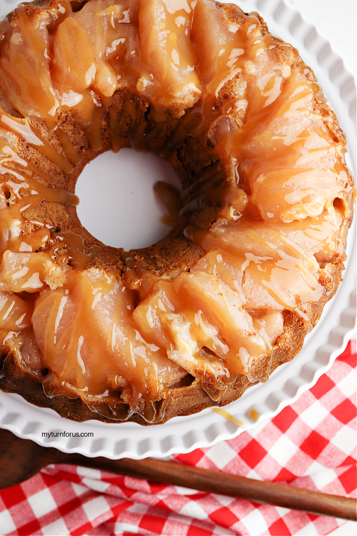 caramel apple spice cake