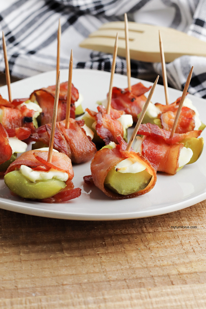 bacon wrapped pickles