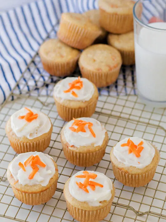 carrot muffins with sour cream
