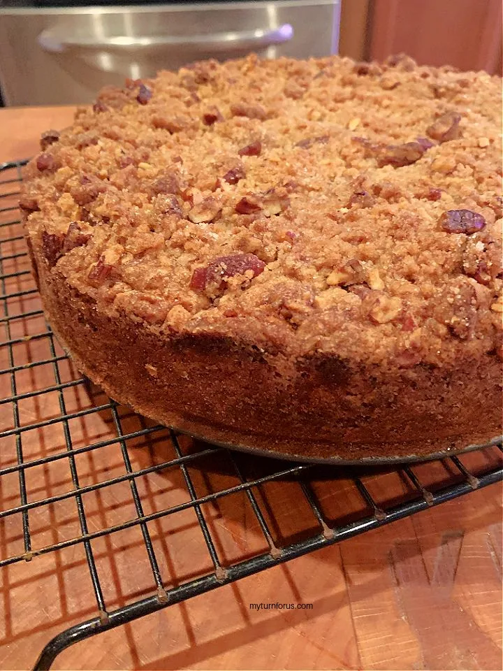 fresh peach coffee cake with pecan streusel topping