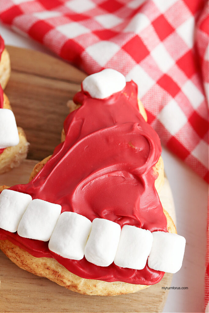 santa hat cinnamon rolls