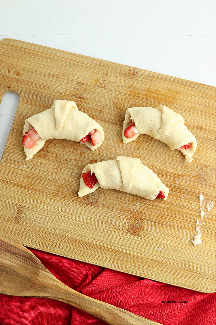 Strawberry filled croissants recipe