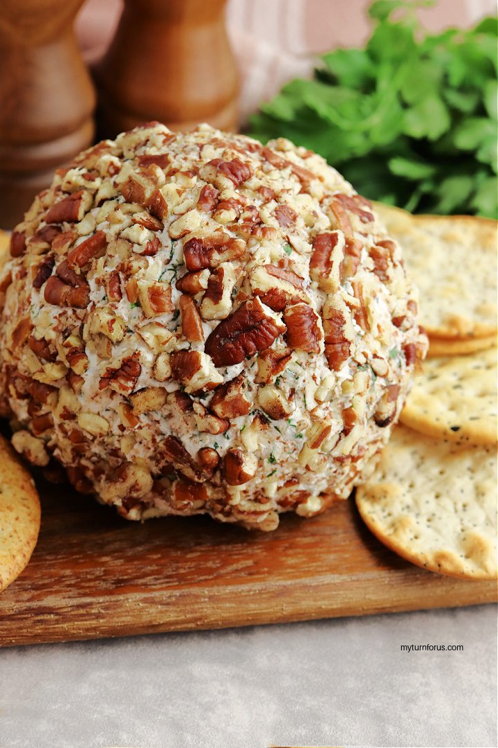 Christmas Cheese Ball