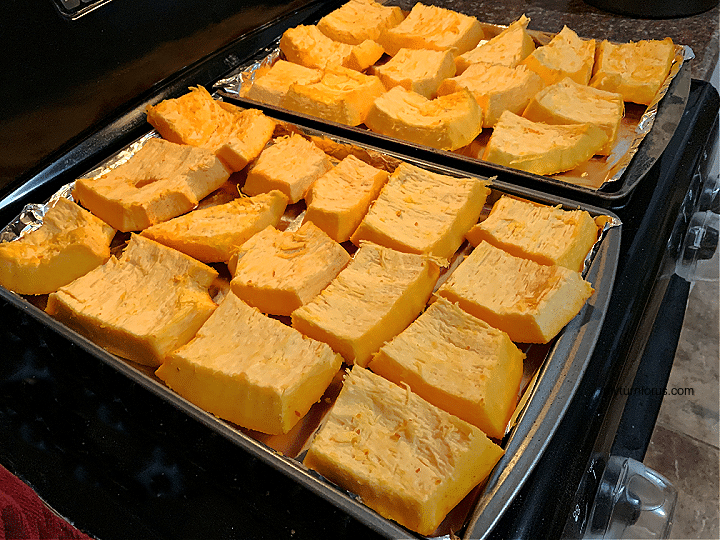 Baking pumpkins for puree