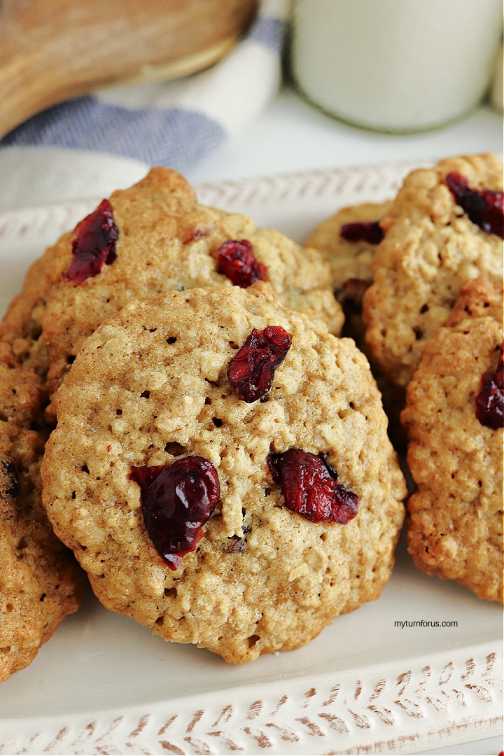 Oatmeal Craisin Cookies