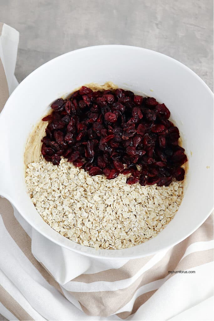 oatmeal craisin cookie batter